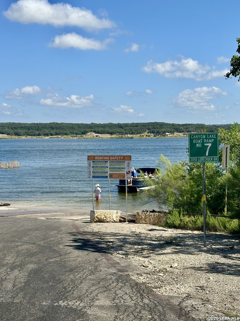420 Canyon Edge, Canyon Lake, TX 78133