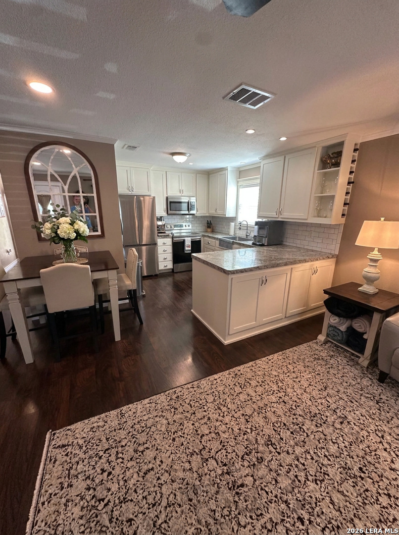 Photo 1 of Condo for sale at 121 S Plant Ave #504, Boerne, TX 78006 | MLS# 2016646 | Listing updated on 2026-09-15
