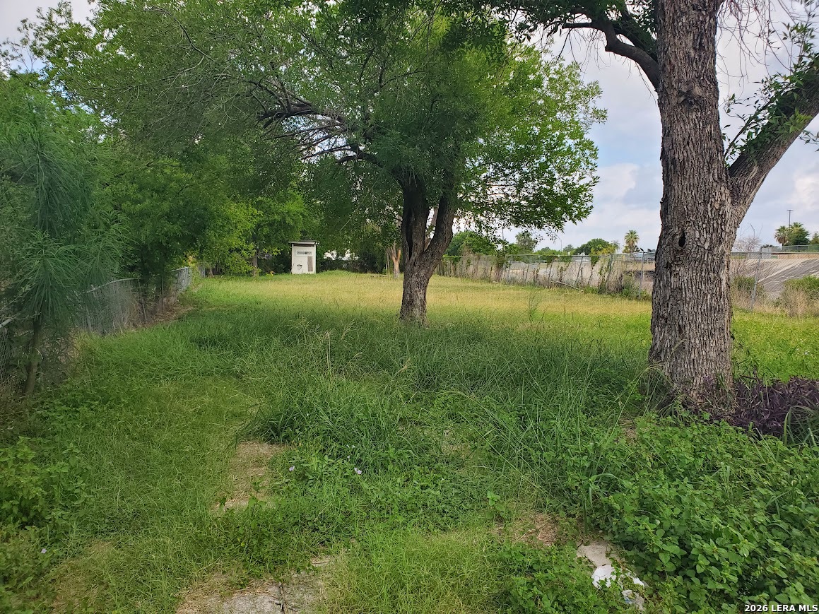 Photo 1 of Land for sale at 1915 N Hamilton St, San Antonio, TX 78201 | MLS# 2016533 | Listing updated on 2026-09-16
