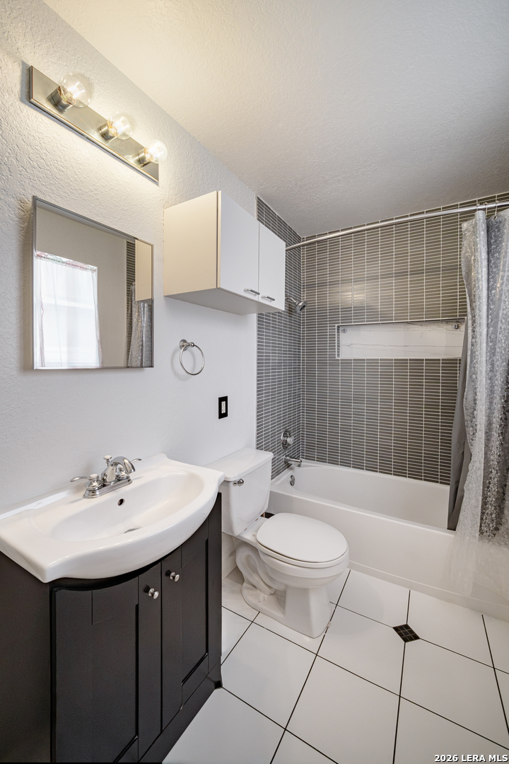 4 Brieley, San Antonio, TX 78250