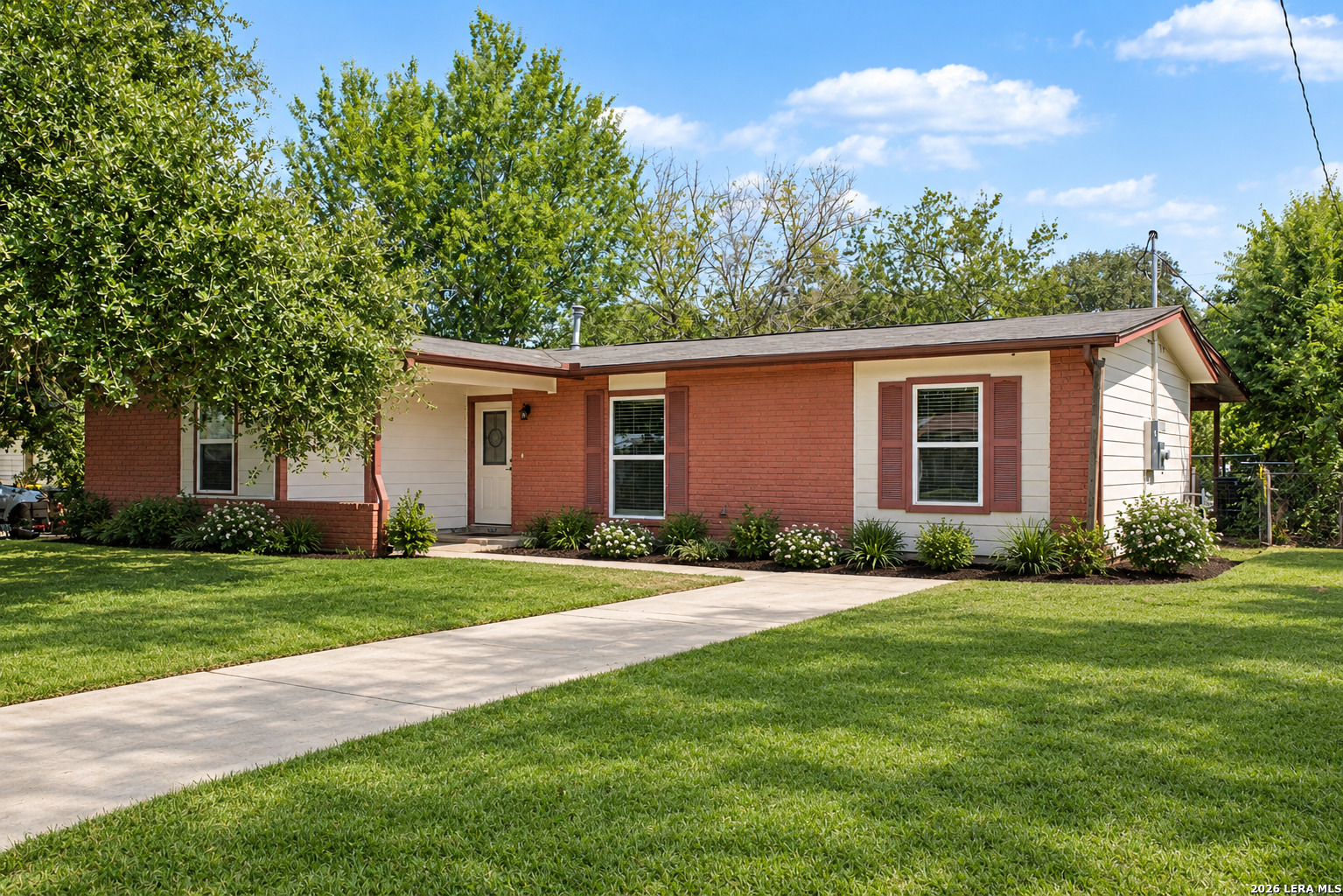 804 Aviation Ave Listing Cover Image