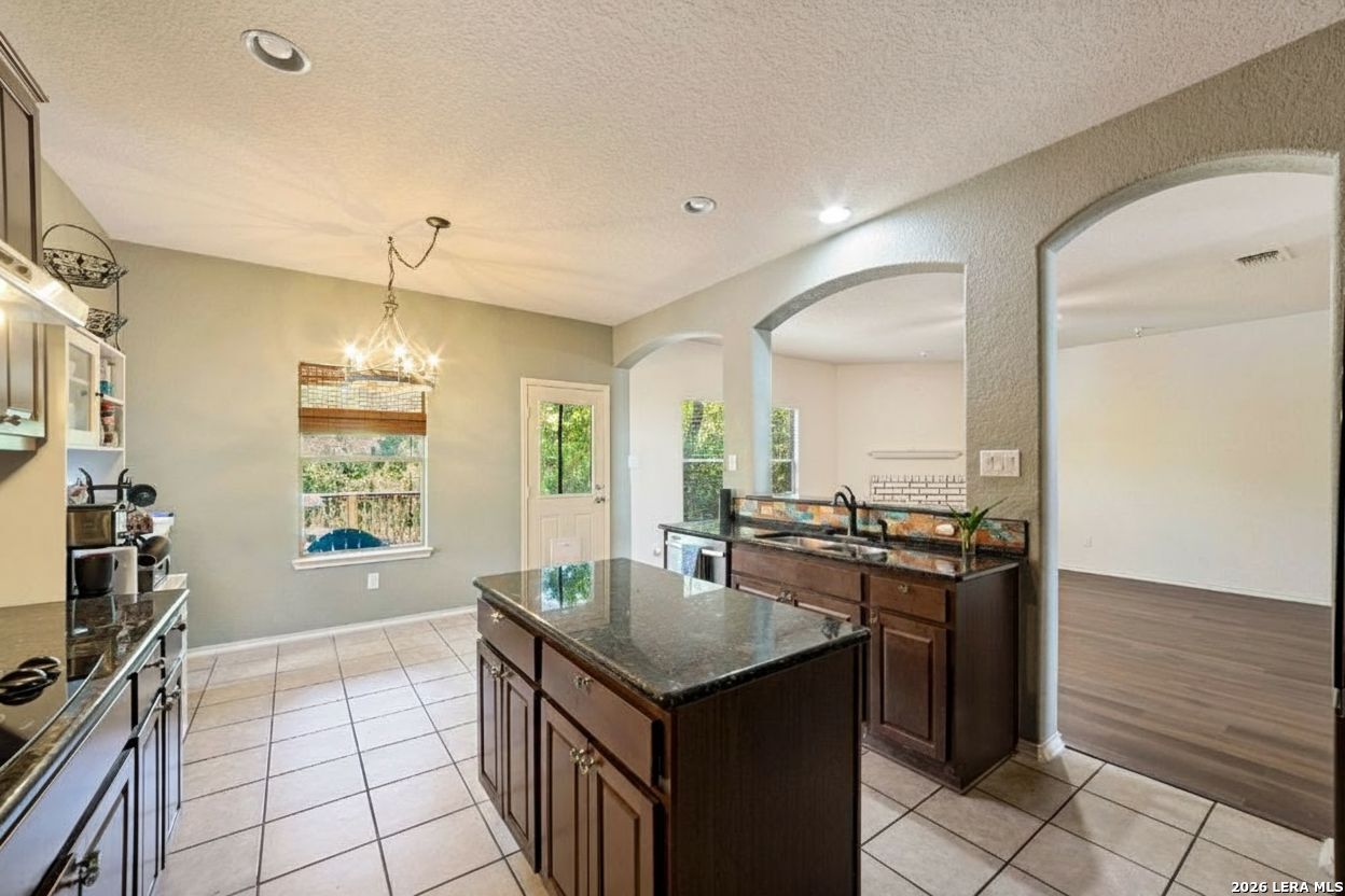 11819 Camp Real, San Antonio, TX 78253