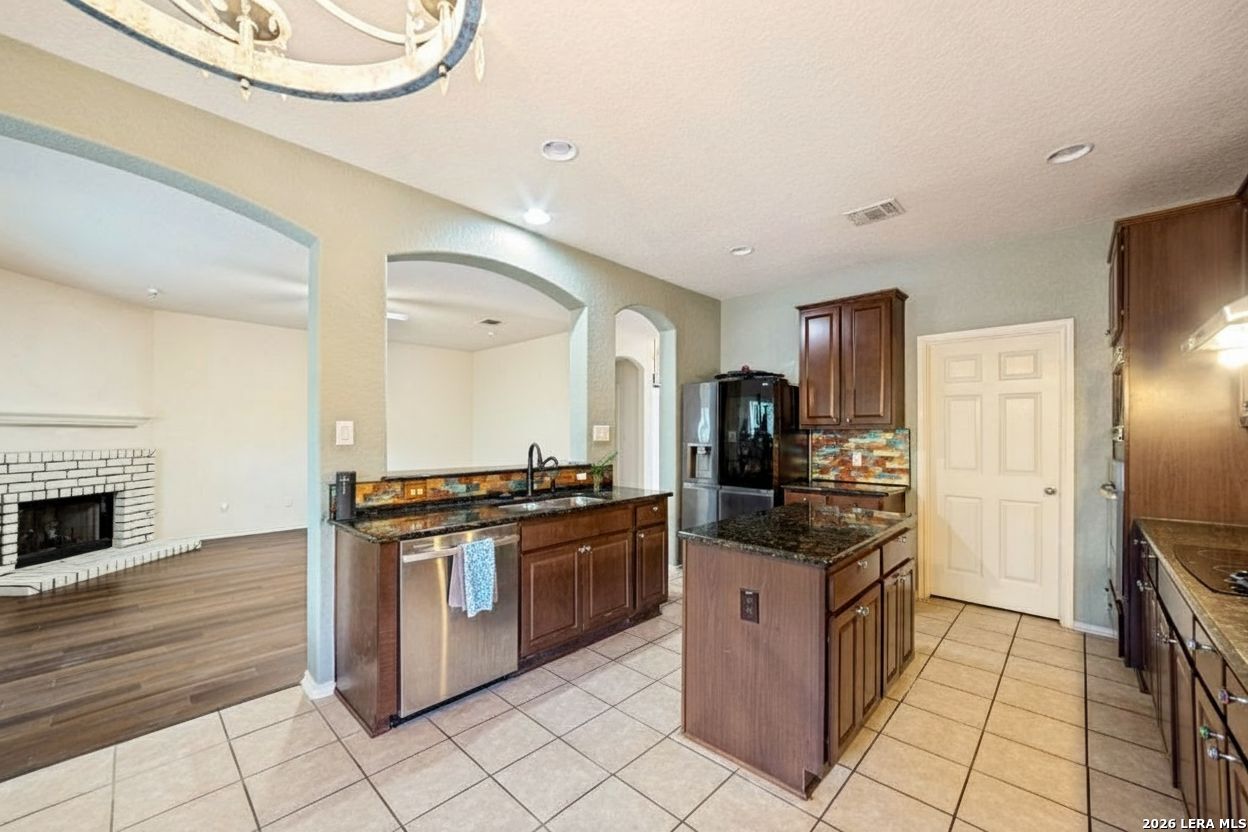 11819 Camp Real, San Antonio, TX 78253