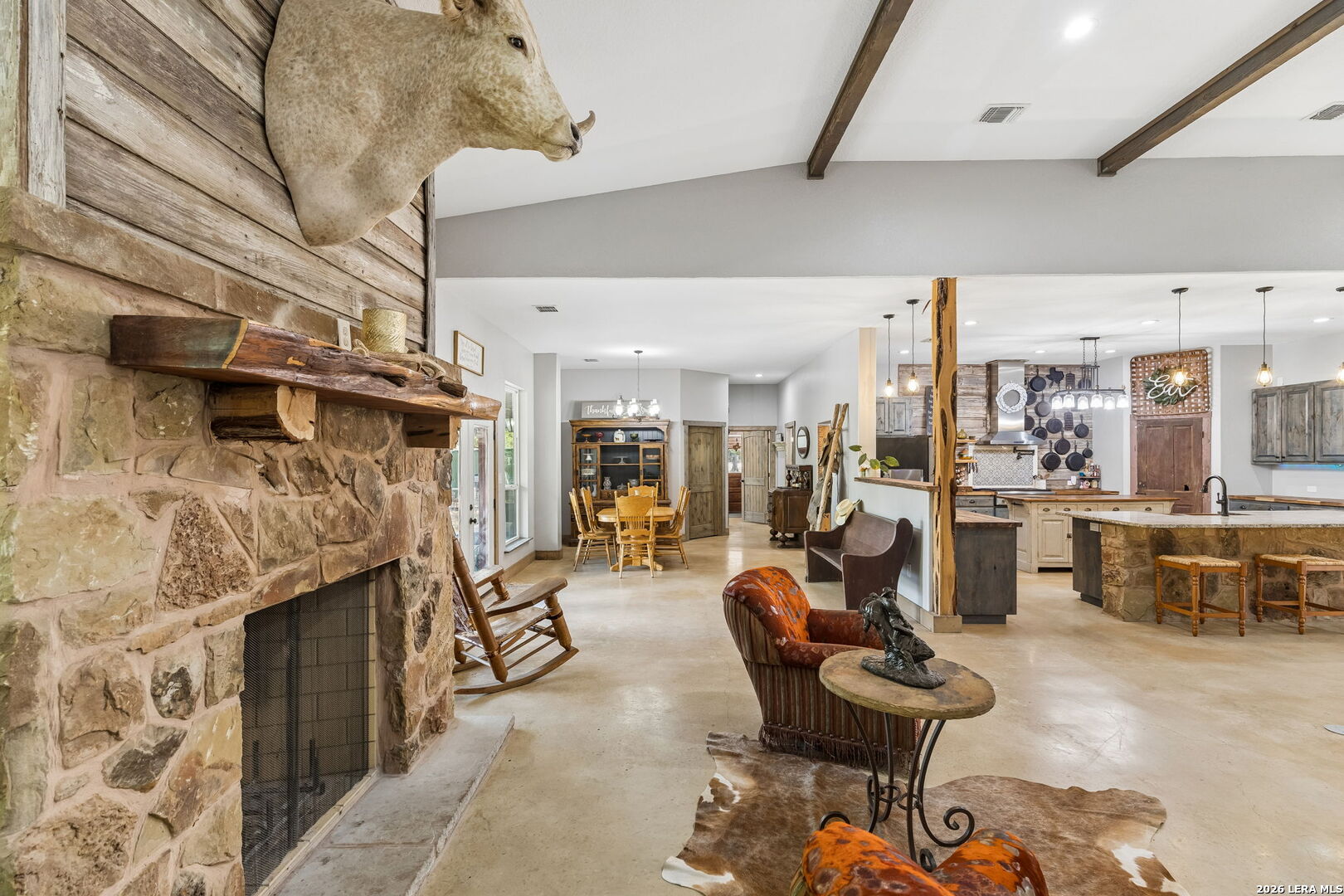 105 Dillard Lane, Bergheim, TX 78004