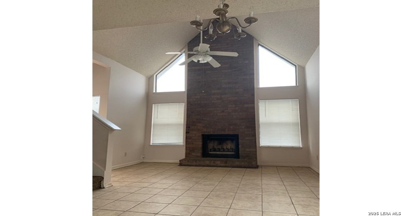 6330 CAMBRIDGE DR, #2, San Antonio, TX 78218