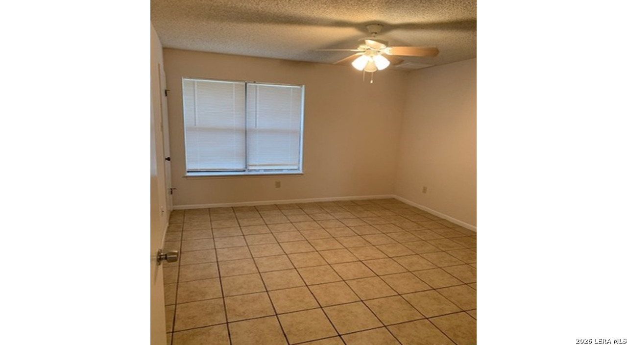 6330 CAMBRIDGE DR, #2, San Antonio, TX 78218
