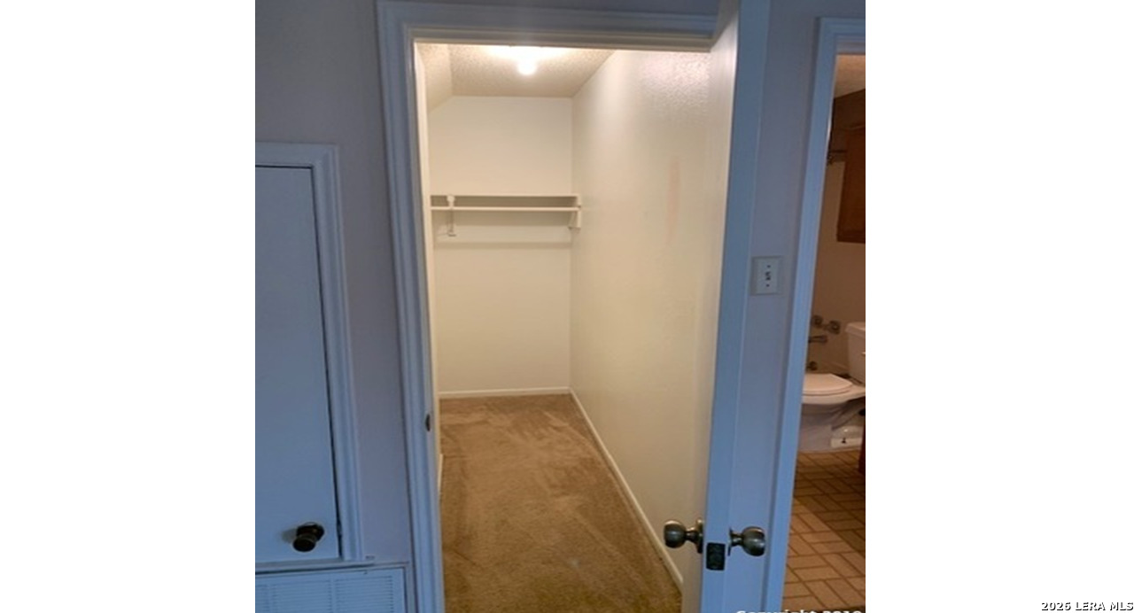 6330 CAMBRIDGE DR, #2, San Antonio, TX 78218