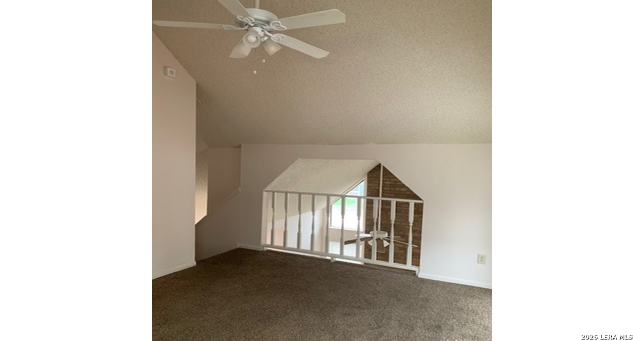 6330 CAMBRIDGE DR, #2, San Antonio, TX 78218