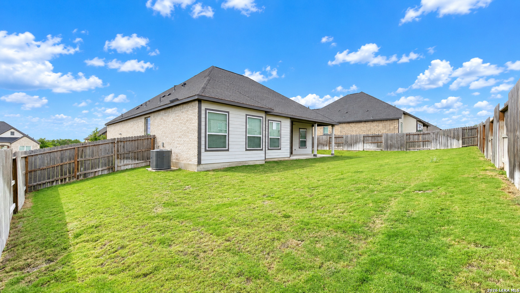 191 Azalea Aly, Castroville, TX 78009