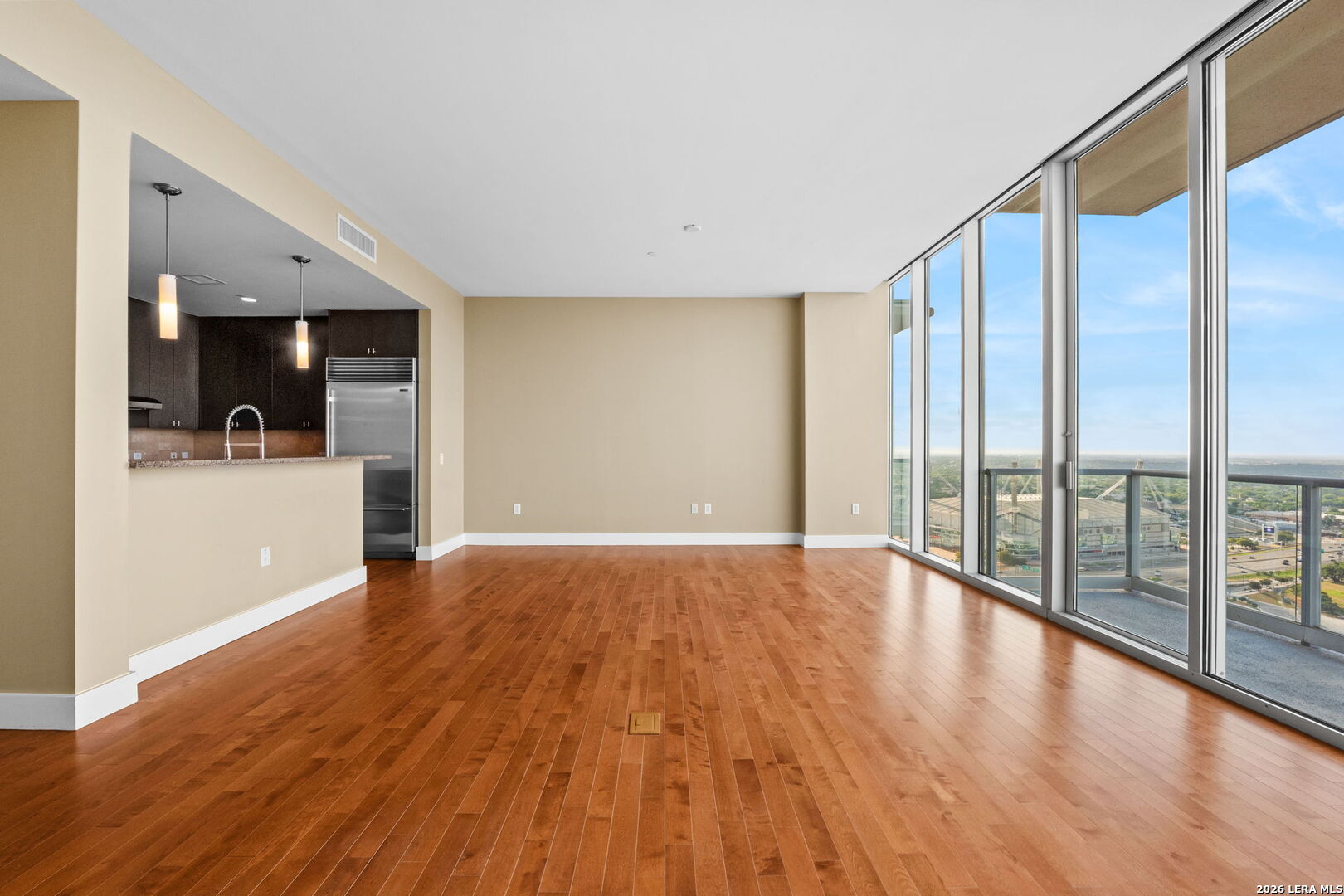Photo 2 of Condo for sale at 610 E Market St #3111, San Antonio, TX 78205 | MLS# 2017136 | Listing updated on 2026-09-17