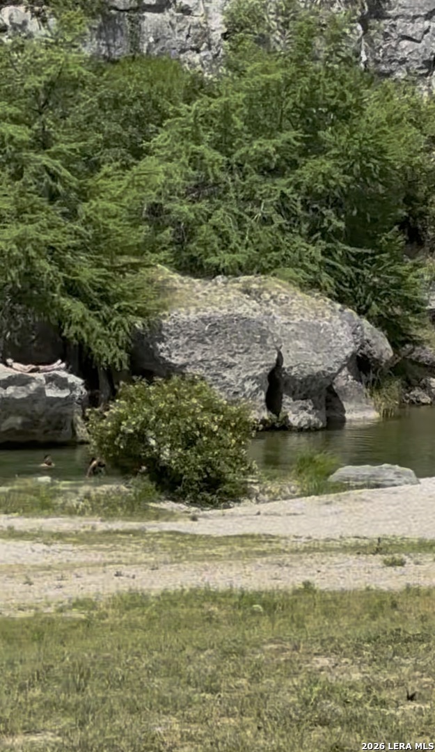 4754 English Crossing, Pipe Creek, TX 78063