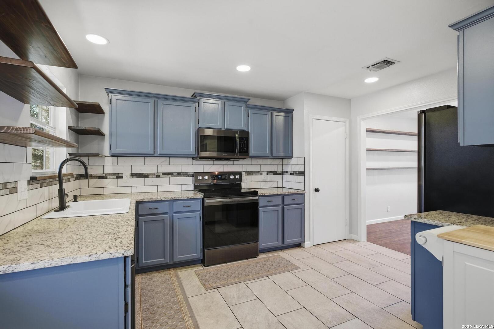 9223 Horse Heath, San Antonio, TX 78254