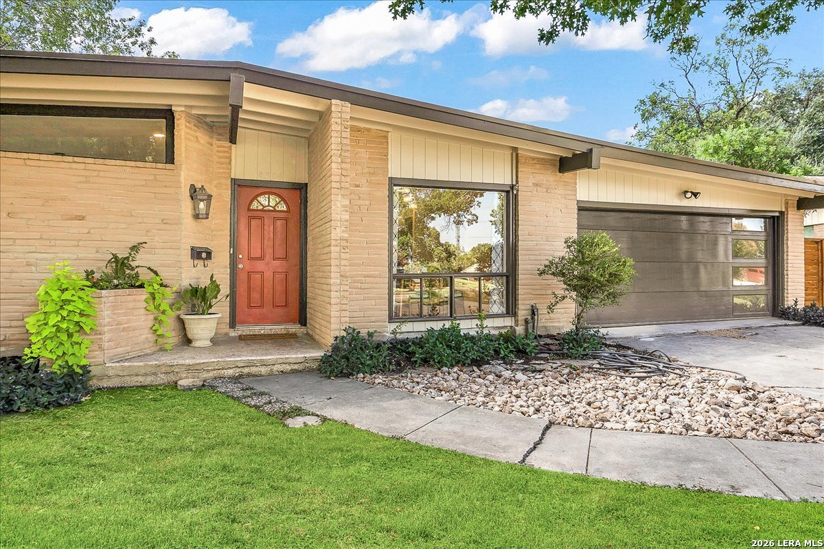 8304 Laurelhurst Dr, San Antonio, TX 78209