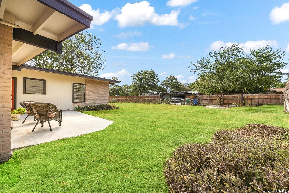 8304 Laurelhurst Dr, San Antonio, TX 78209