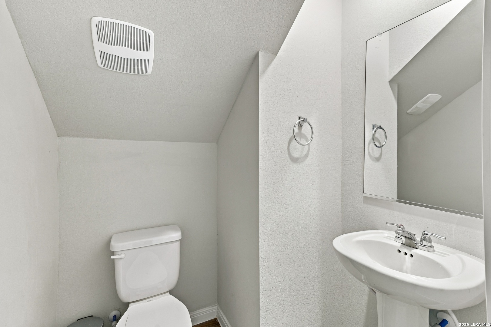 2227 Dry Moss Pass, San Antonio, TX 78224