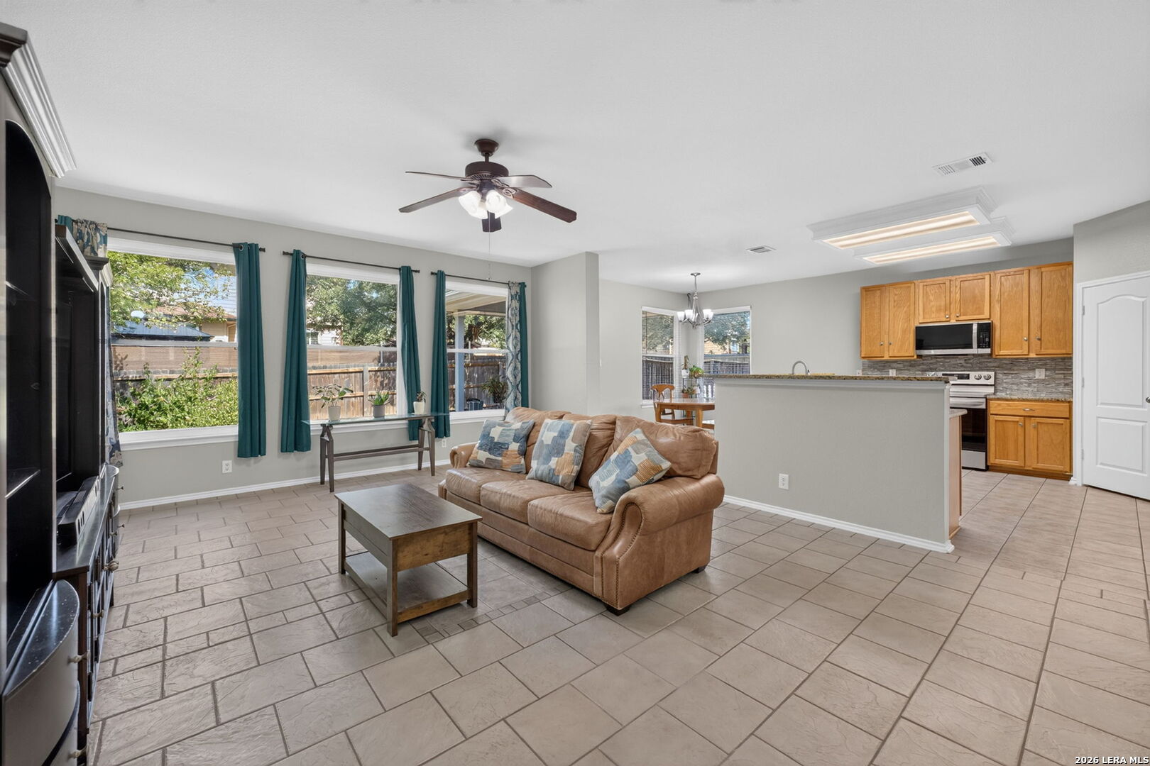 144 PHANTOM CRK, Cibolo, TX 78108