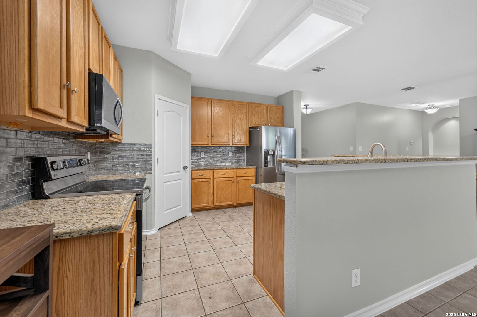 144 PHANTOM CRK, Cibolo, TX 78108
