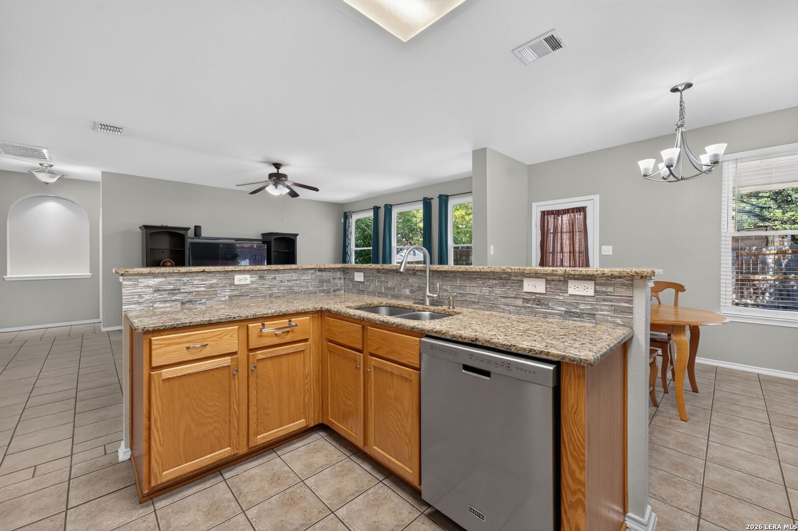 144 PHANTOM CRK, Cibolo, TX 78108
