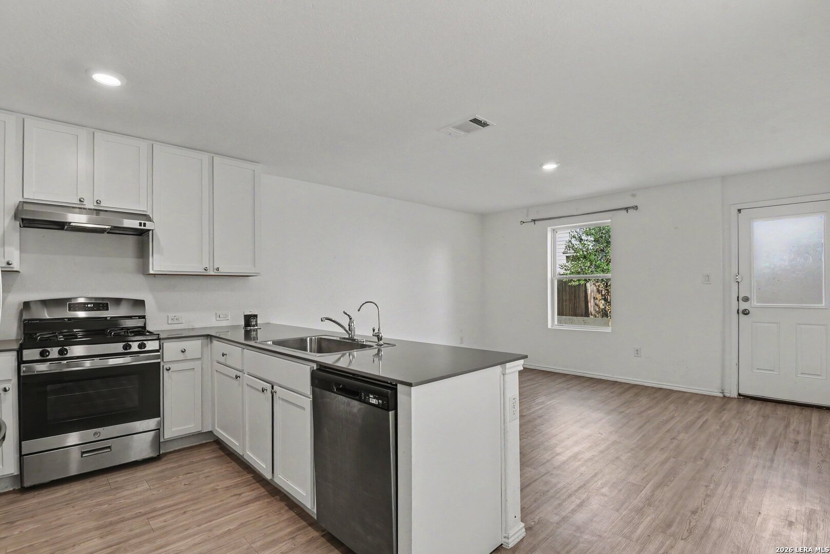 7715 PARISH PL, San Antonio, TX 78253