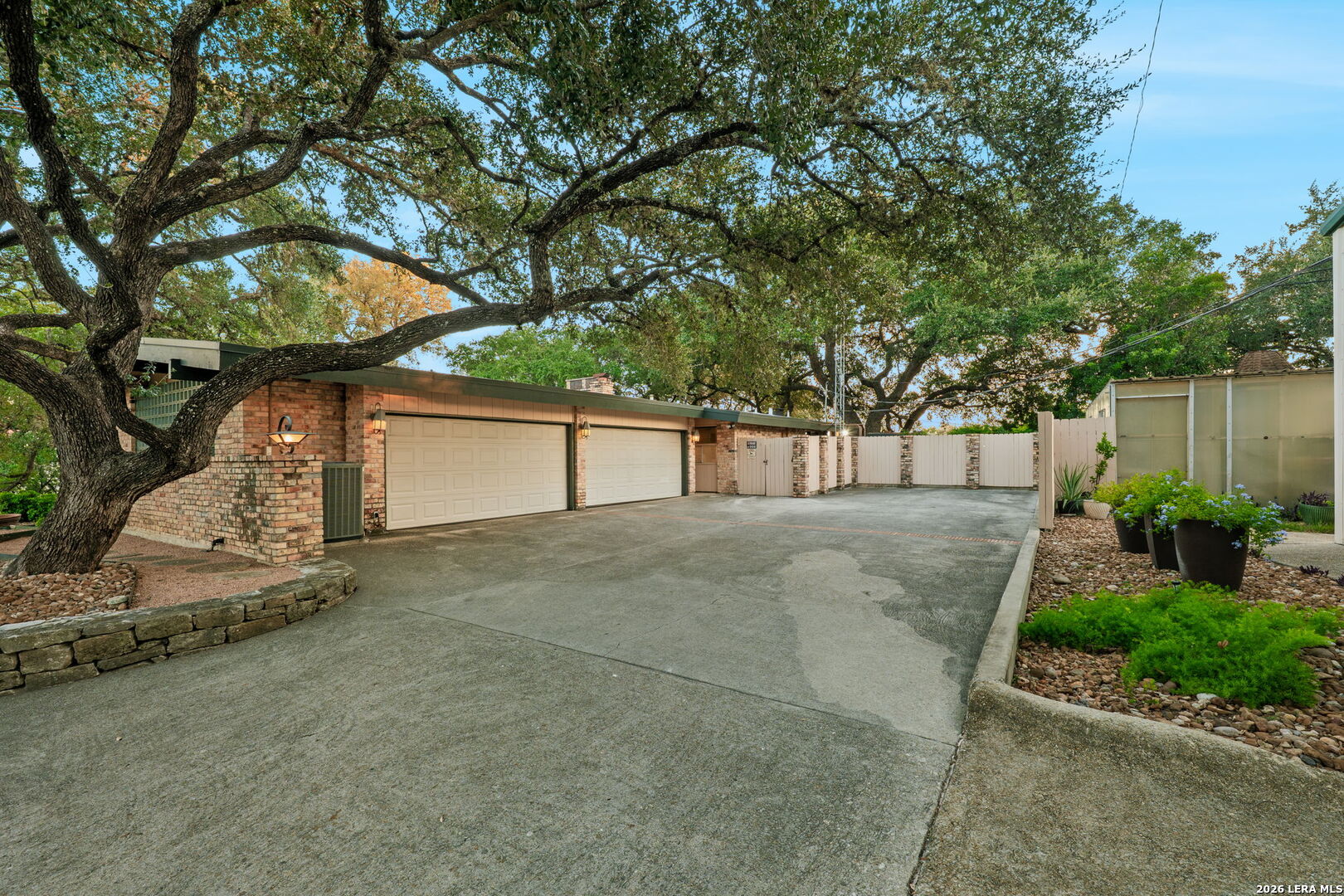 7142 Oakridge, San Antonio, TX 78229
