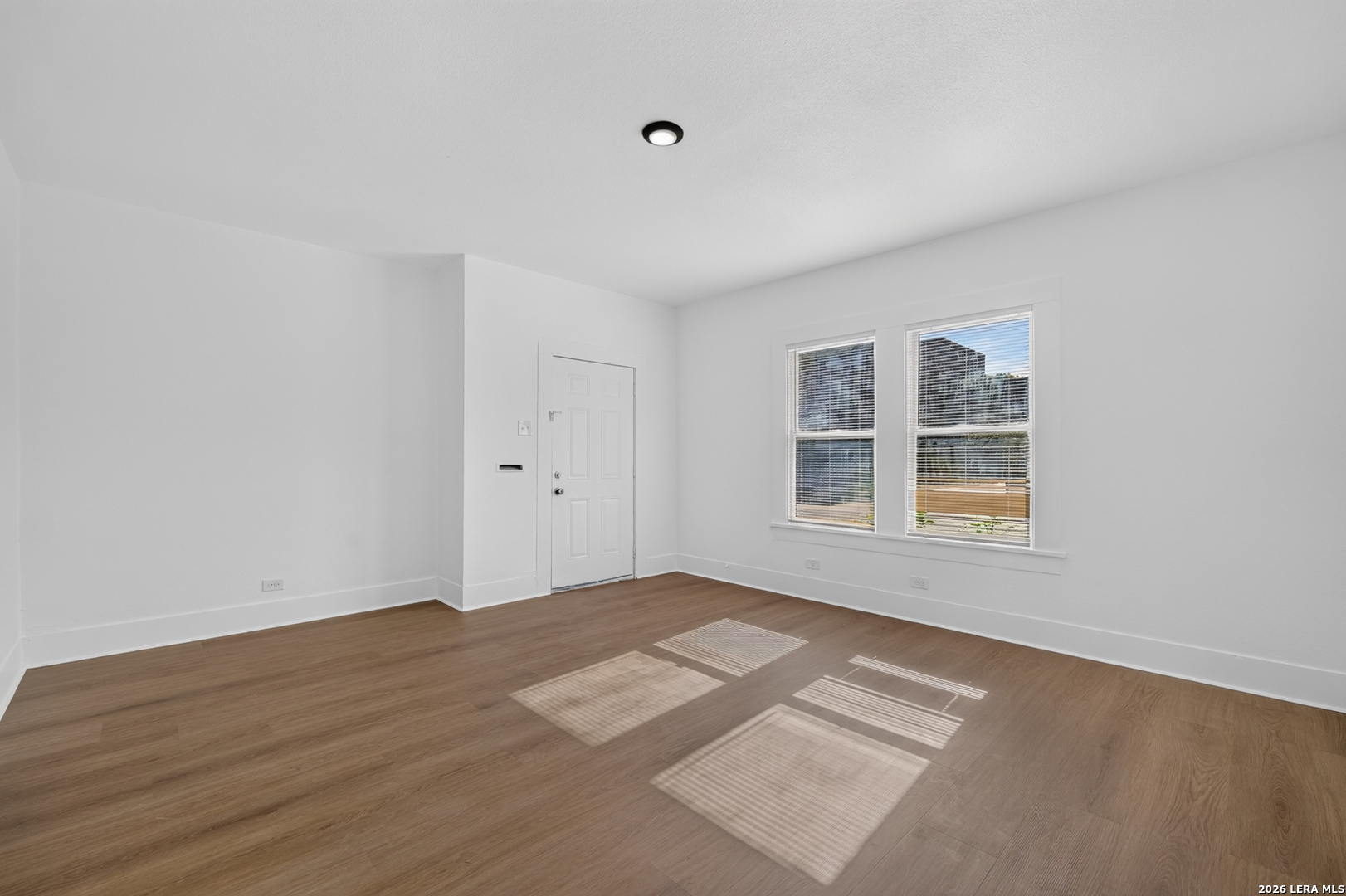 Listing Photo 5 - Condo for sale in building located at 1510 S Presa, San Antonio, TX 78210