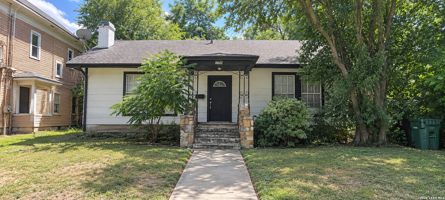 208 Eleanor Ave