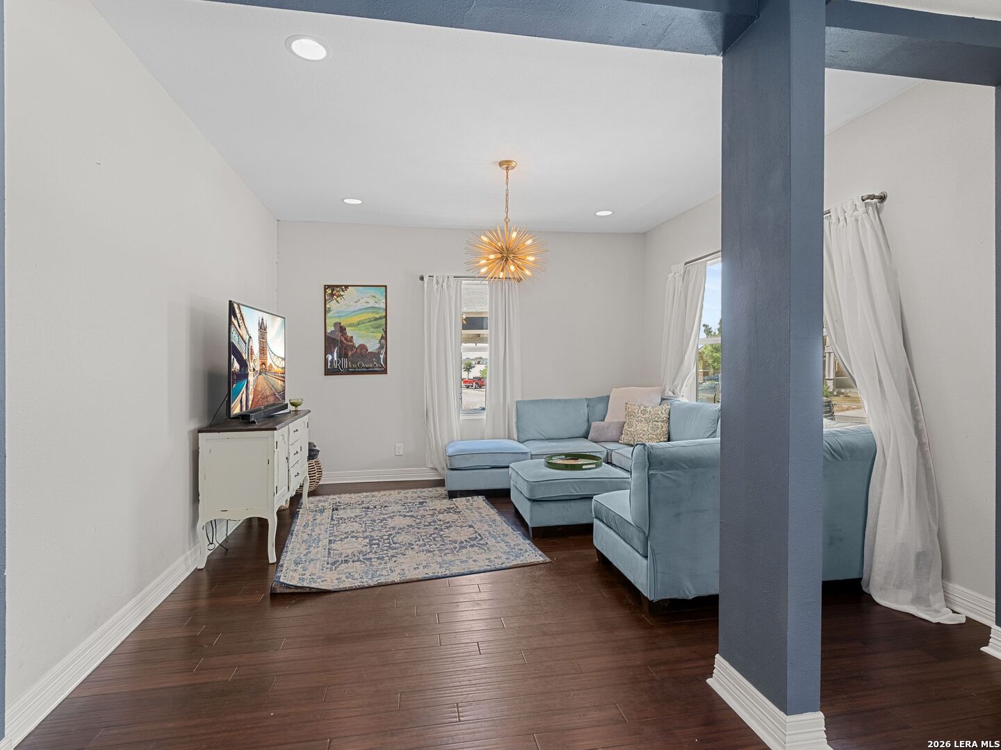 1122 W Craig Place, San Antonio, TX 78201
