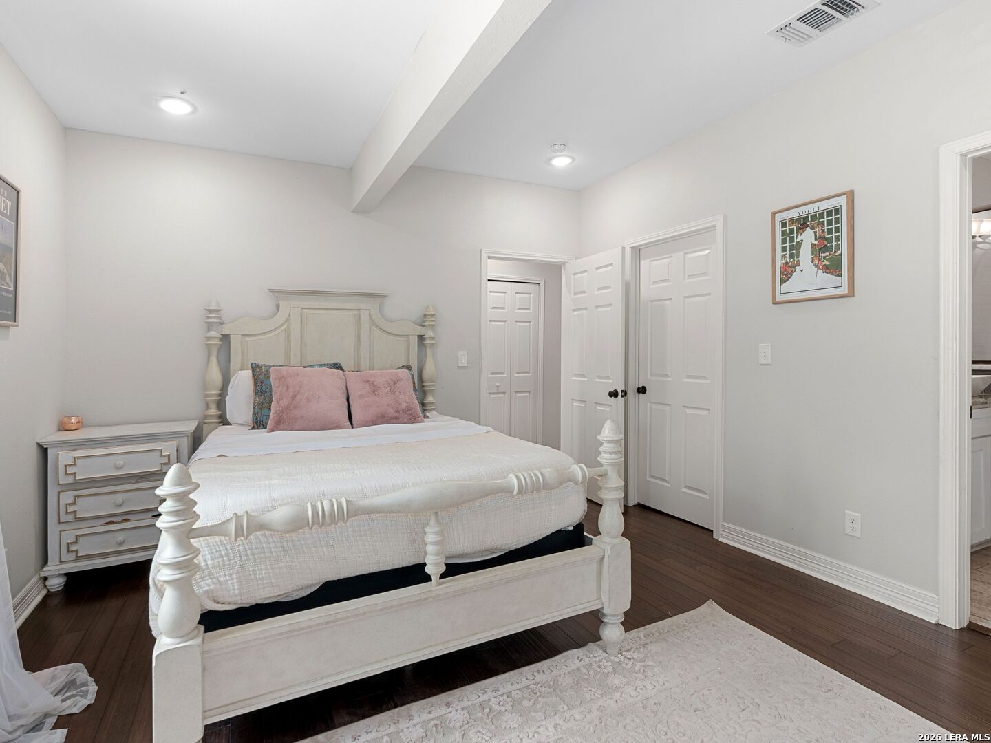 1122 W Craig Place, San Antonio, TX 78201