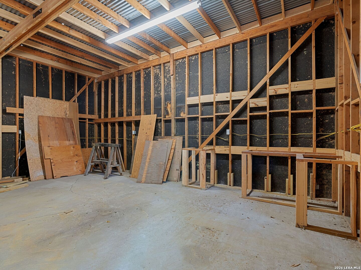 1122 W Craig Place, San Antonio, TX 78201