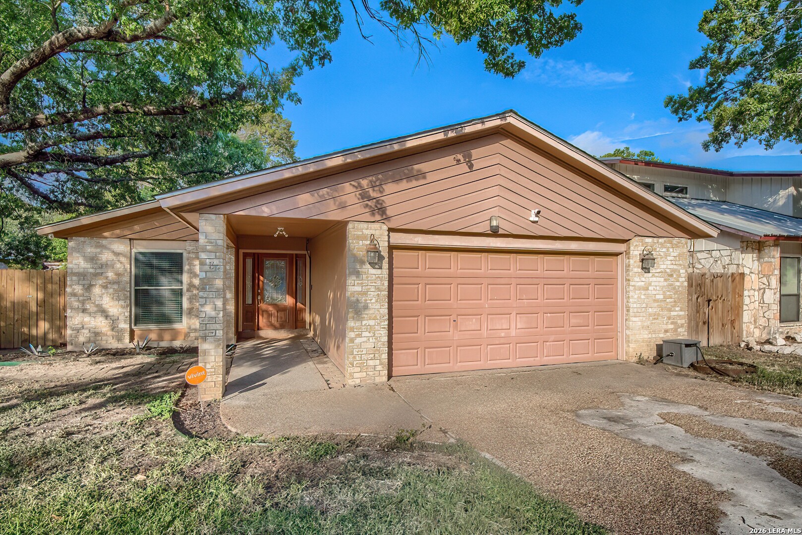 Photo 1 of Single family home for sale at 4334 Hollow Hl Dr, San Antonio, TX 78217 | MLS# 2012979 | Listing updated on 2026-09-18