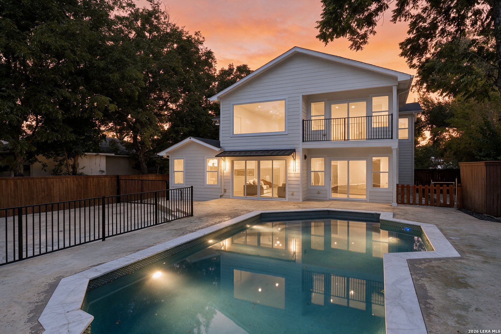 114 CLOVERLEAF AVE, Alamoheights, TX 78209