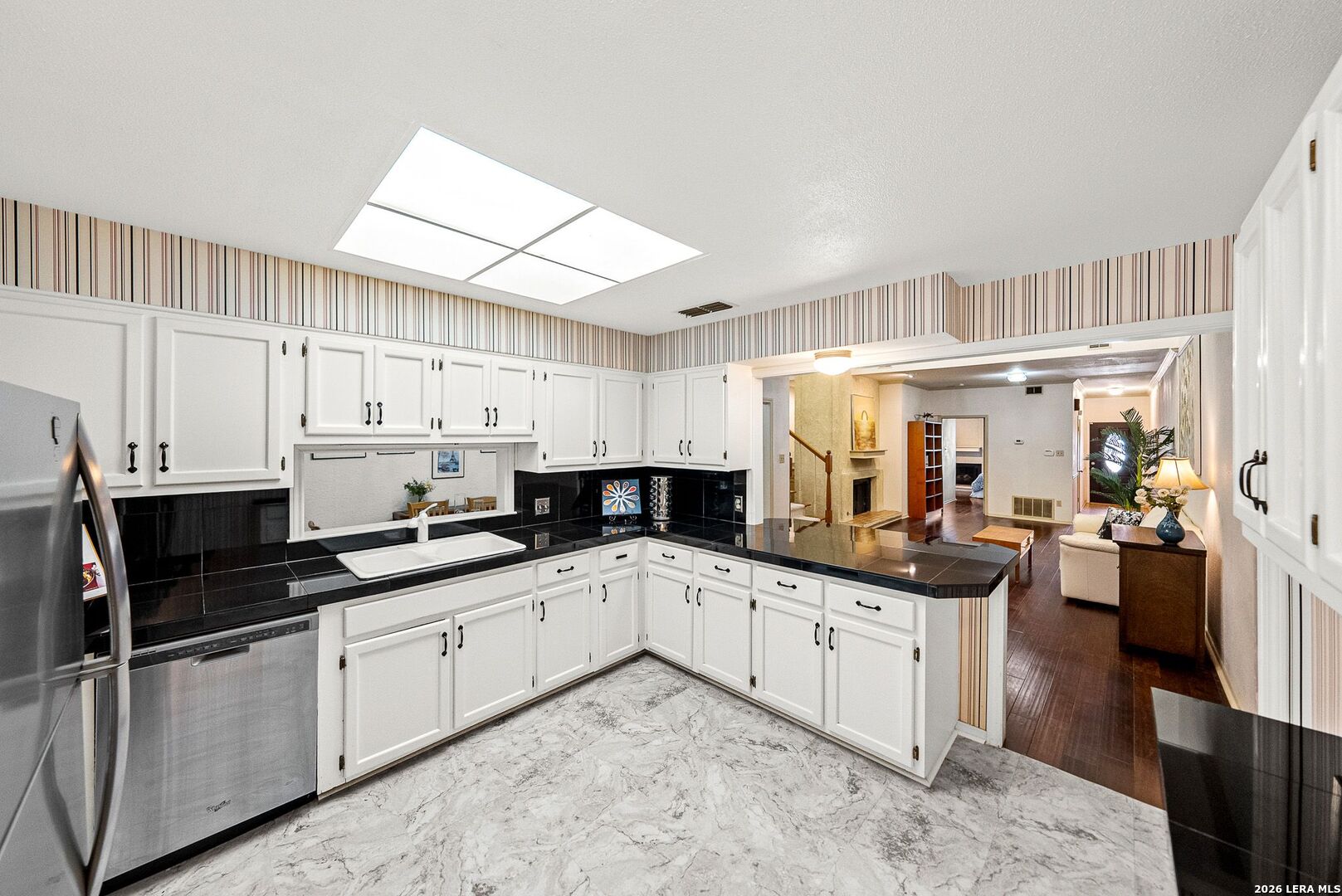 508 Thelma Dr, Olmos Park, TX 78212