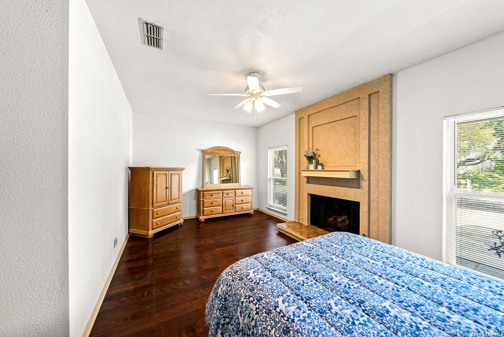 508 Thelma Dr, Olmos Park, TX 78212