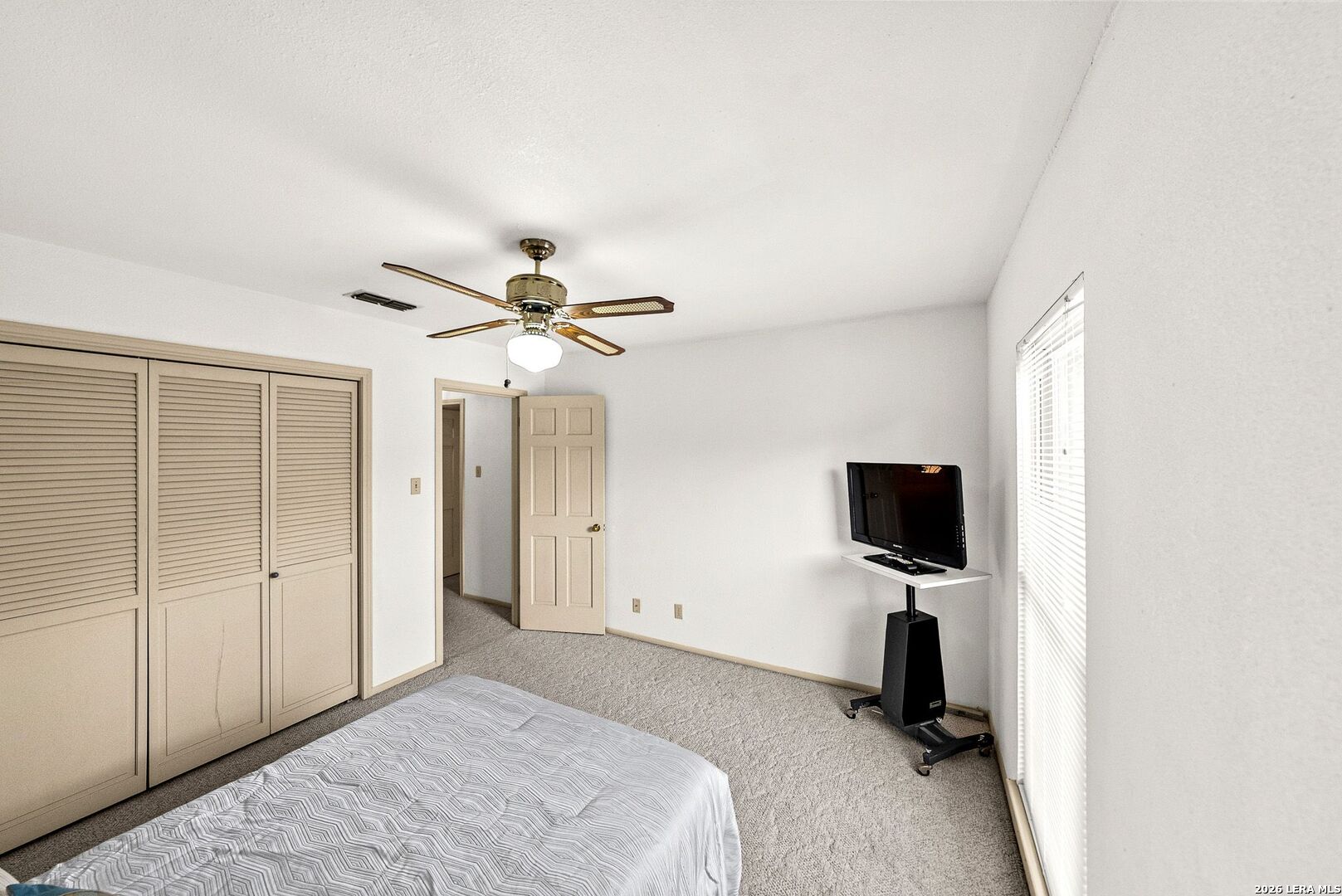 508 Thelma Dr, Olmos Park, TX 78212
