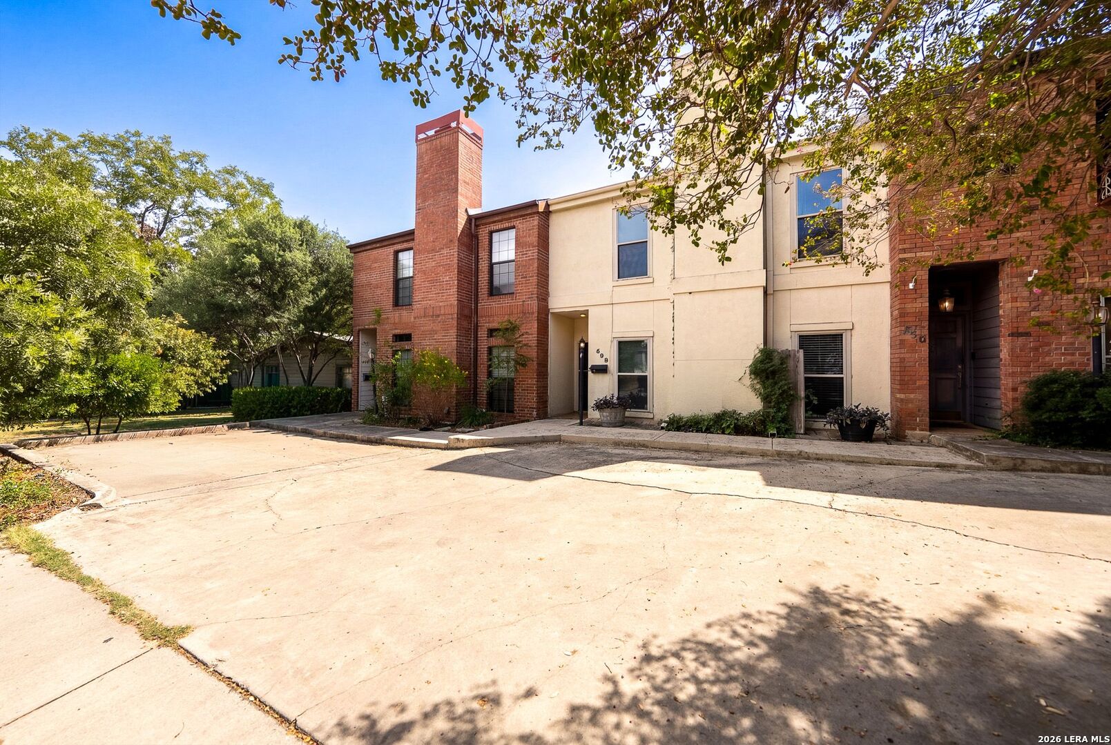 508 Thelma Dr, Olmos Park, TX 78212