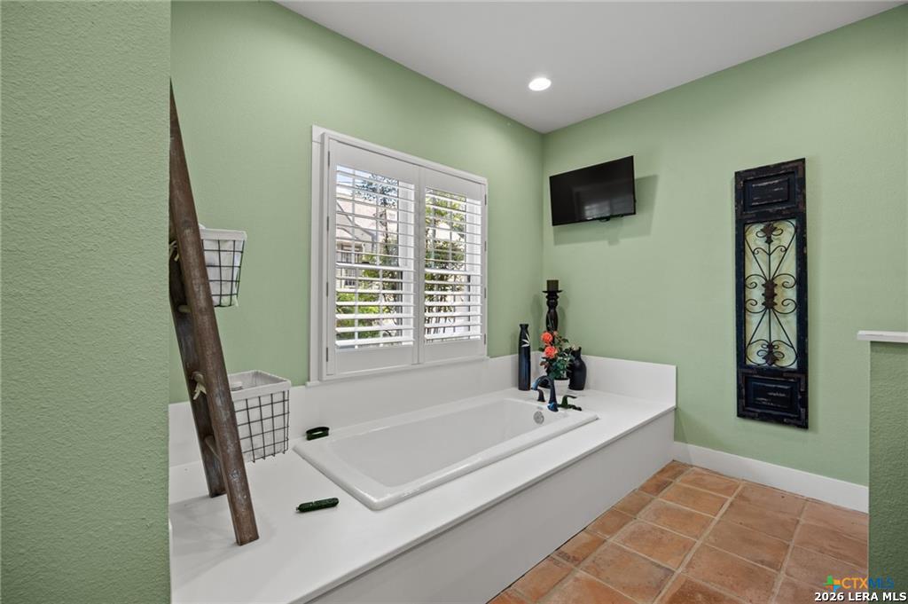 70 Guada Coma, New Braunfels, TX 78130