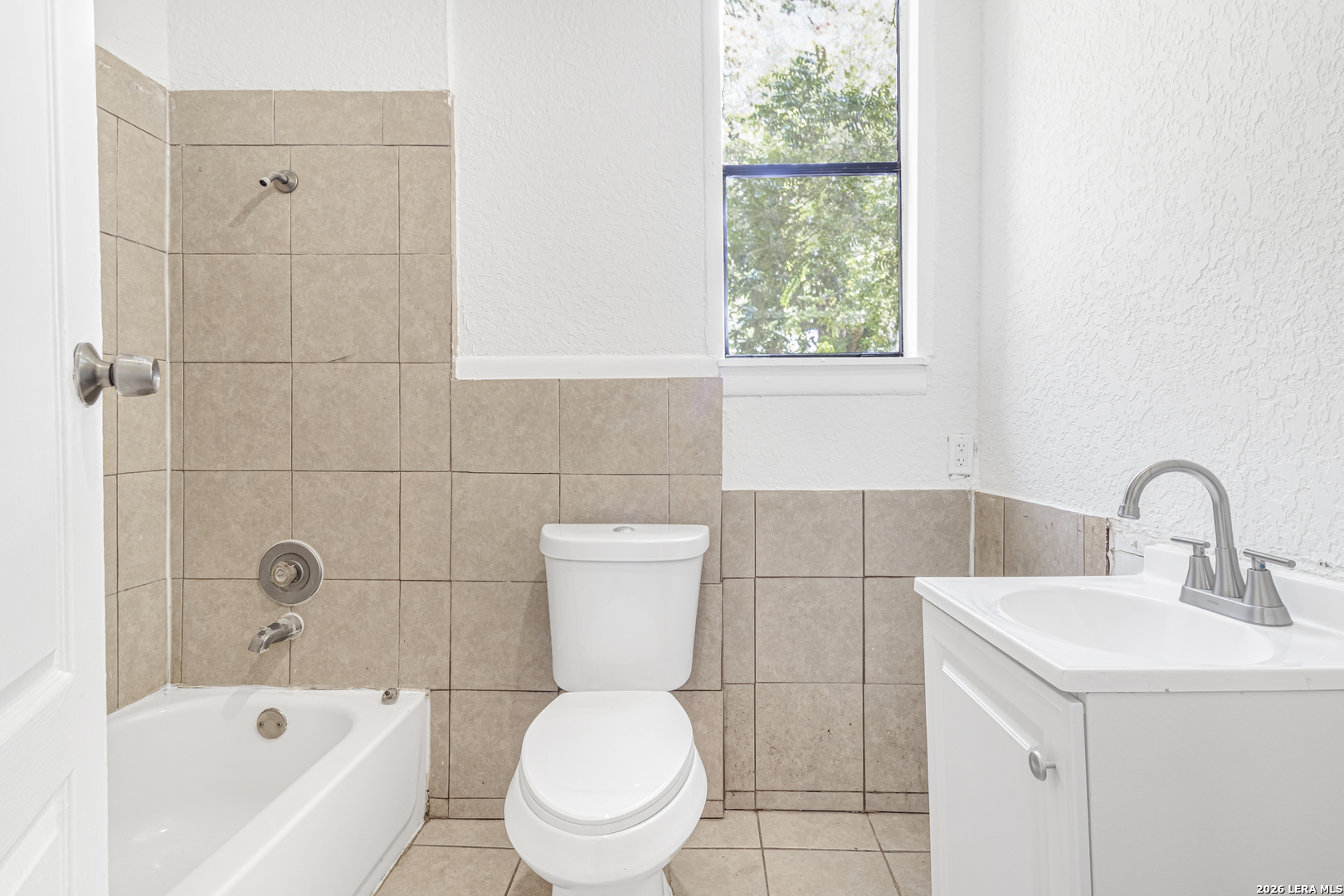 127 DIMMIT ST, San Antonio, TX 78223