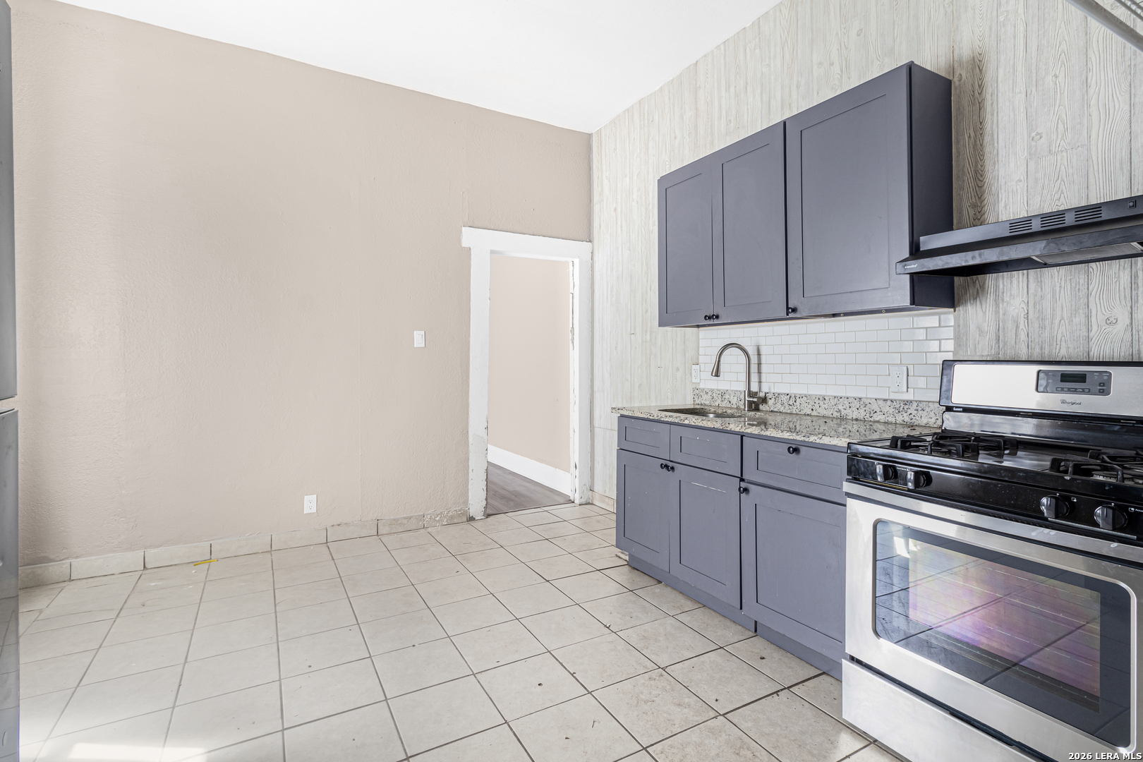 127 DIMMIT ST, San Antonio, TX 78223