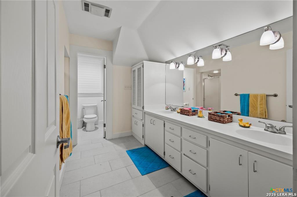 70 Guada Coma, New Braunfels, TX 78130
