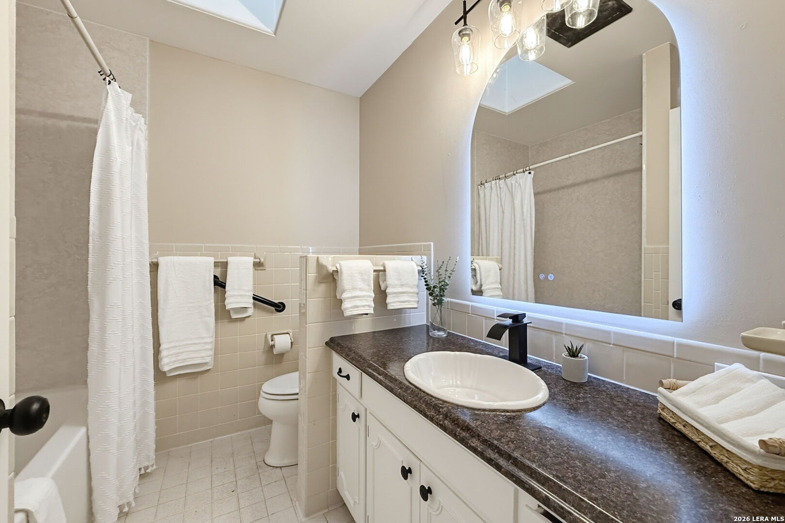 657 Weatherly, Windcrest, TX 78239