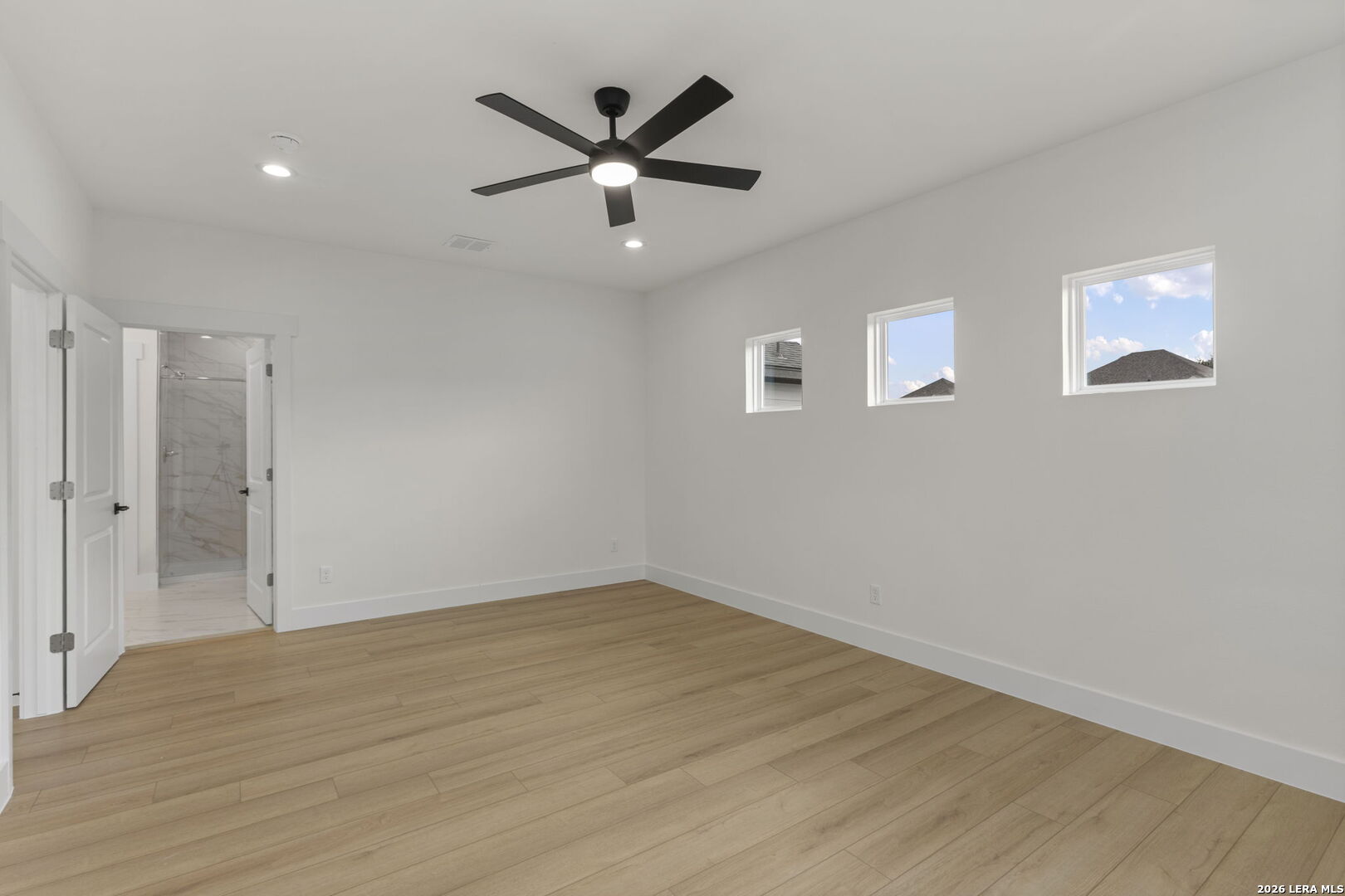 102 Magnolia Cir, Boerne, TX 78006