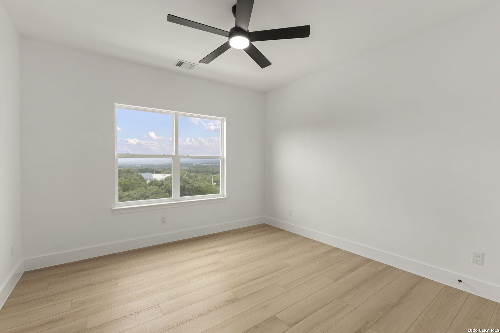 102 Magnolia Cir, Boerne, TX 78006