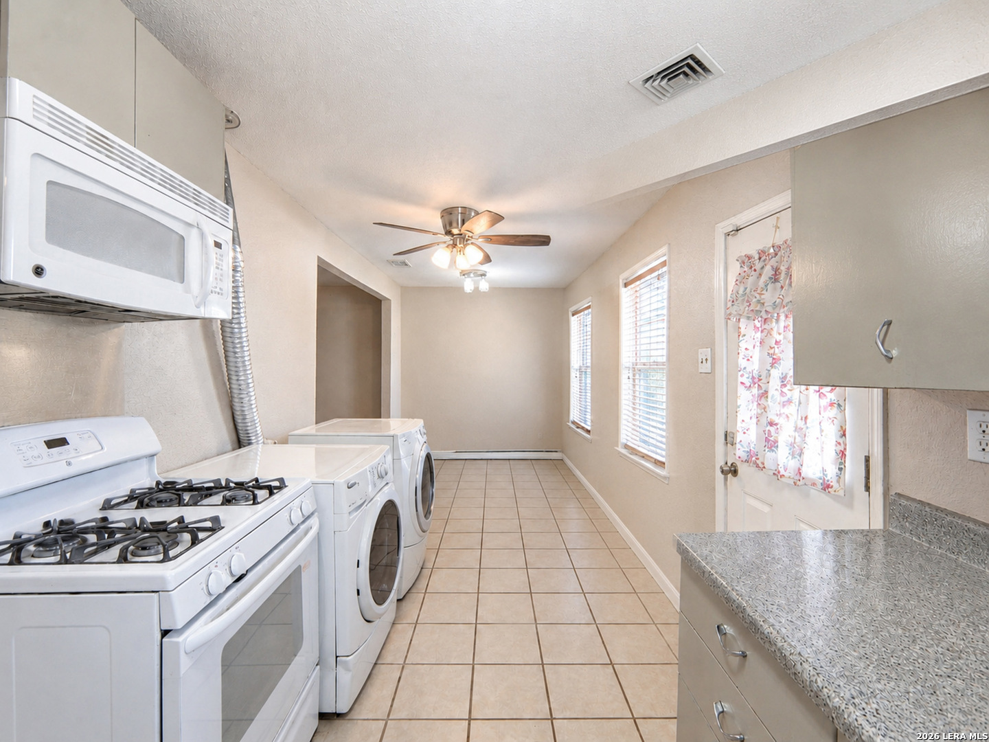 179 Howle Ave, photo 8