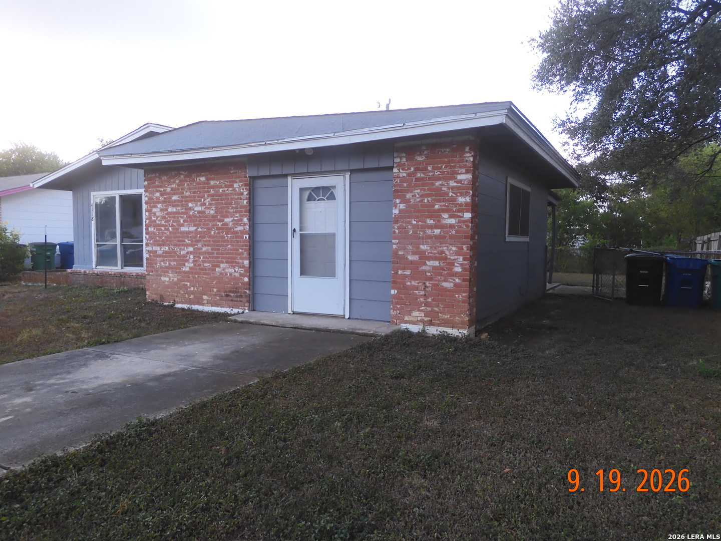 Photo 2 of Single family home for sale at 4118 Scarletoak Dr, San Antonio, TX 78220 | MLS# 2017919 | Listing updated on 2026-09-19