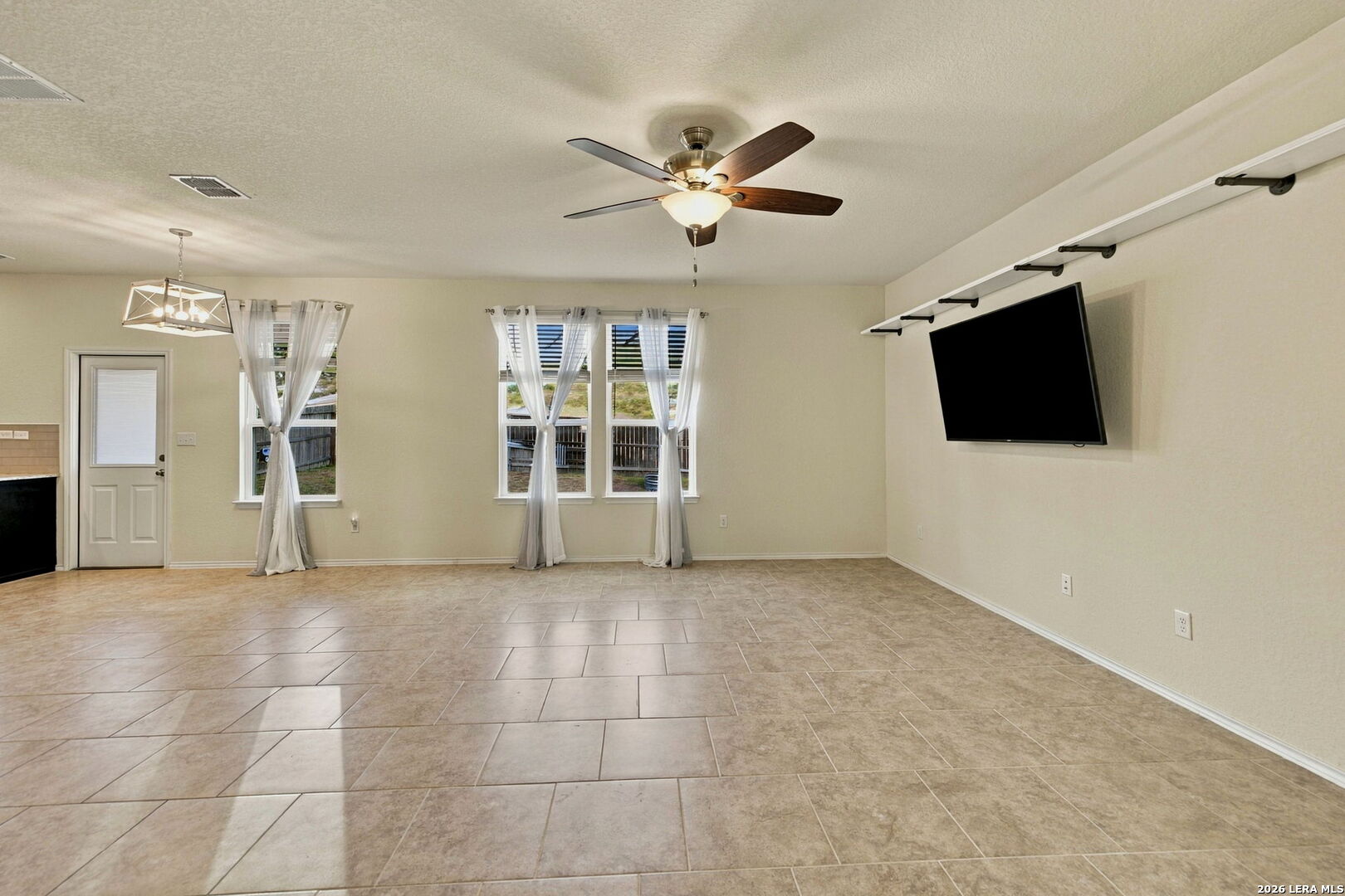 Photo 4 of Single family home for sale at 7314 Champion Crk, San Antonio, TX 78252 | MLS# 2017935 | Listing updated on 2026-09-20