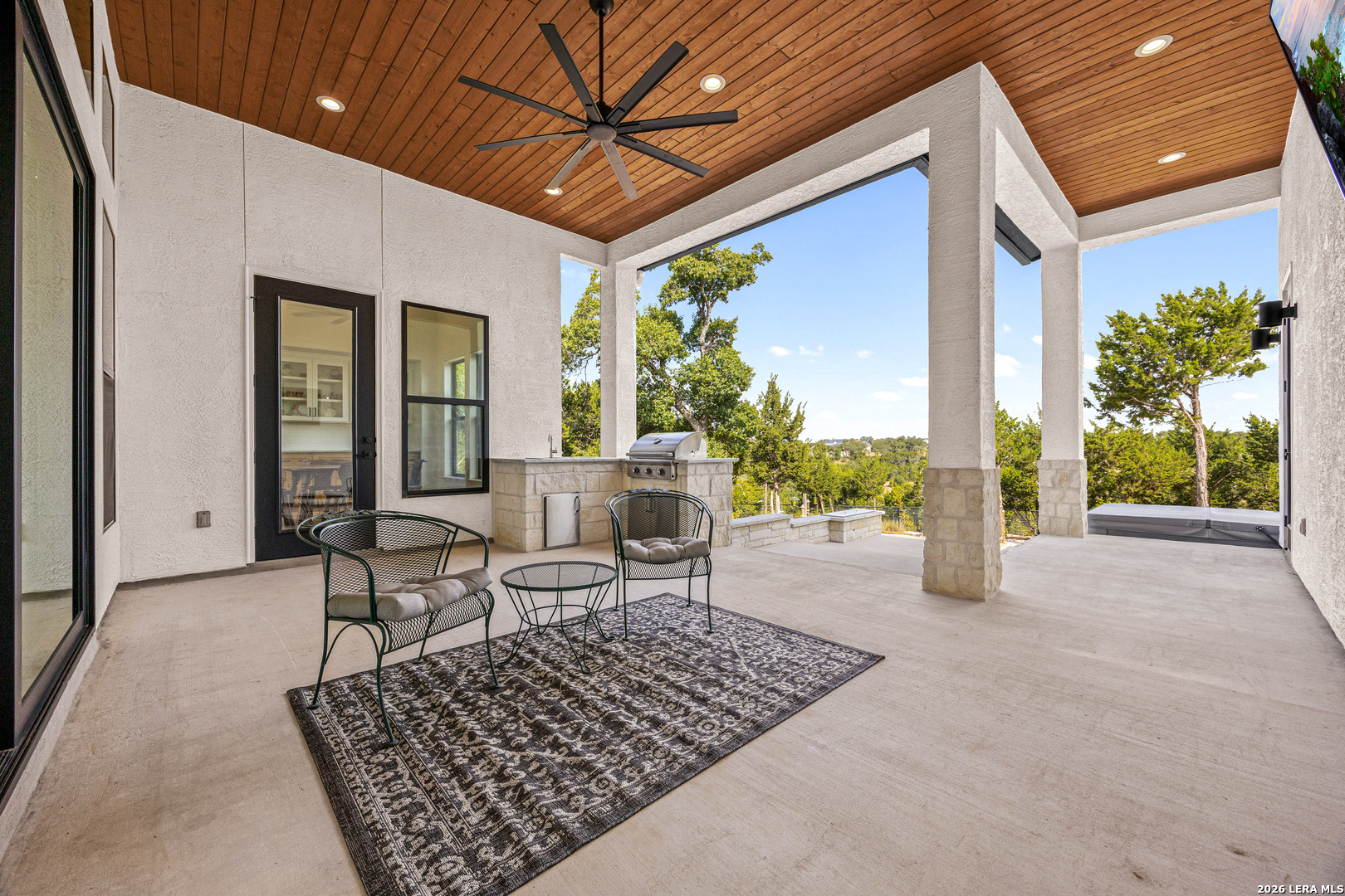 576 ROSEMARY RIDGE DR, Bulverde, TX 78163