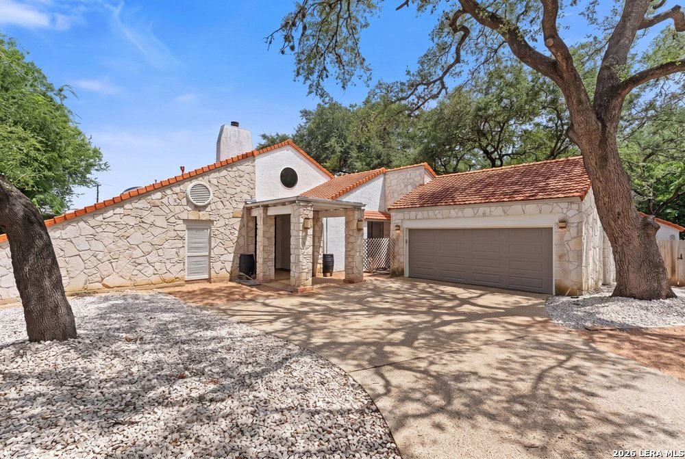 Single family home for sale at 3915 Hunters Crst St, San Antonio, TX 78230 | MLS# 2014784