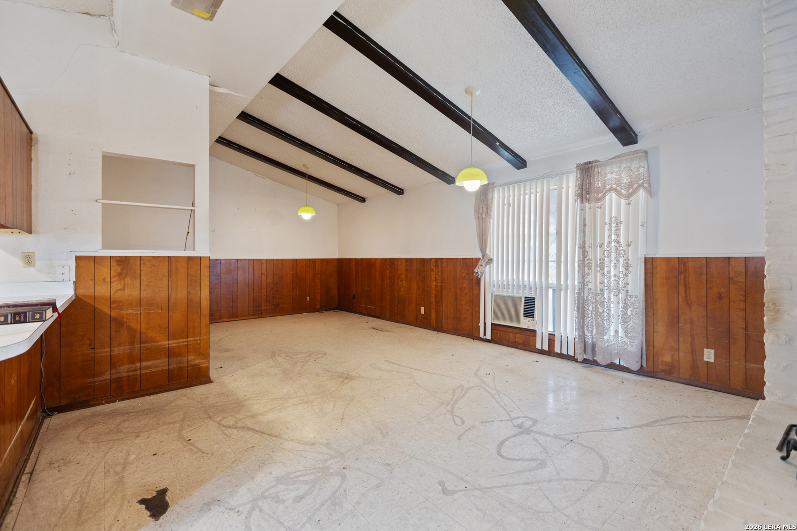 Photo 4 of Single family home for sale at 247 Cayo Blvd, San Antonio, TX 78224 | MLS# 2018253 | Listing updated on 2026-09-21