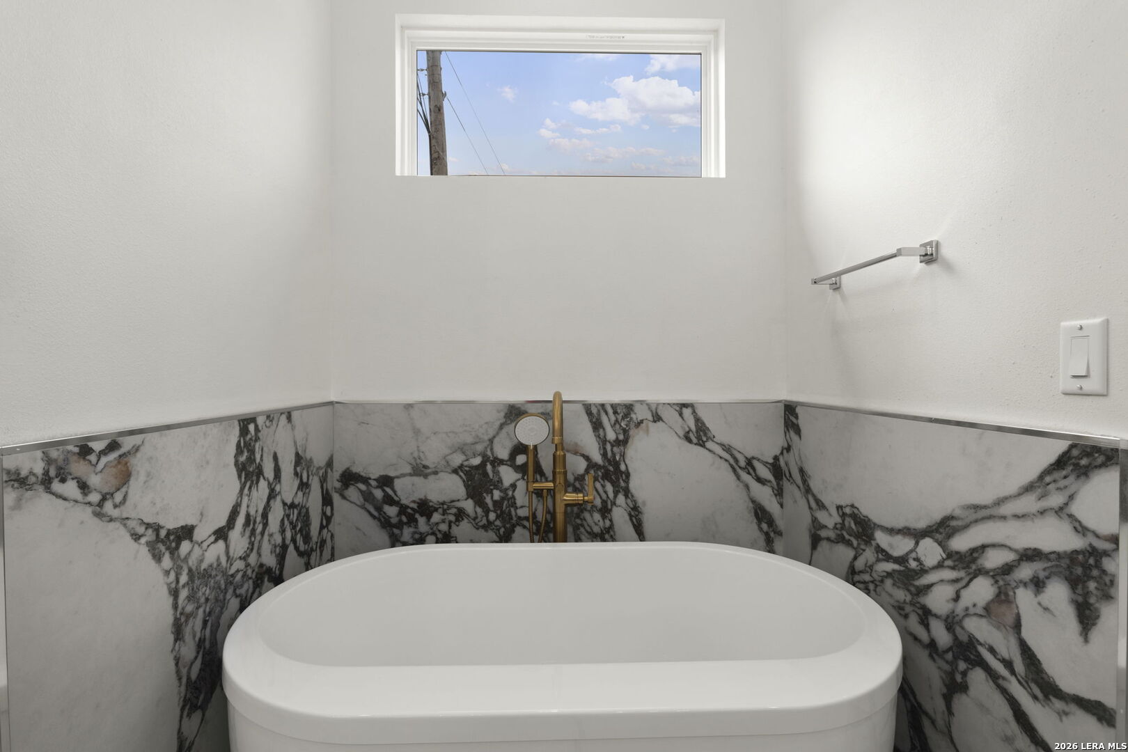 104 MAGNOLIA CIR, Boerne, TX 78006
