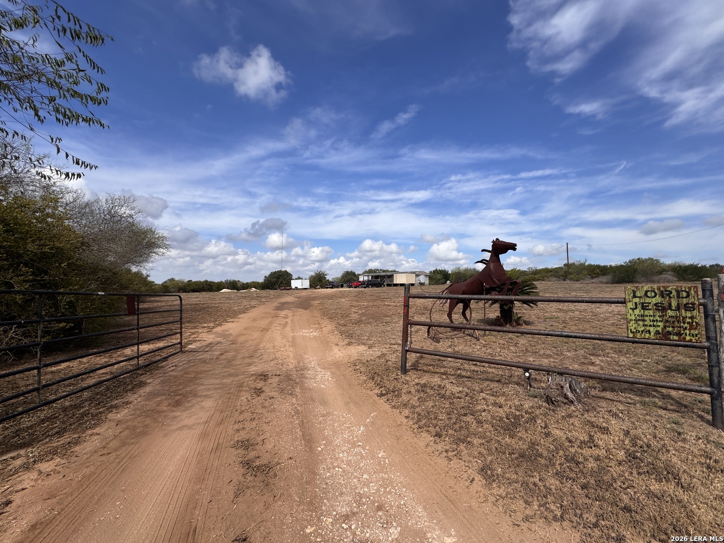 1689 Fm 2824 Listing Cover Image